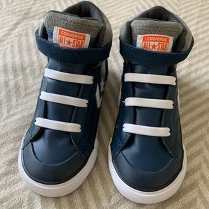NWOB Converse All-Star Navy Blue High-Tops - 10c